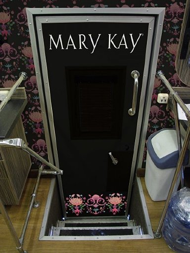 222_door2.jpg
